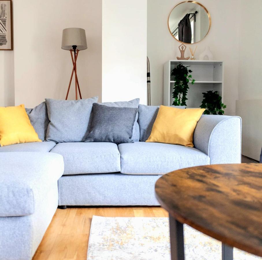 Comfy 2 Bed Apt With Private Garden,Battersea Central Ldn London Exterior photo